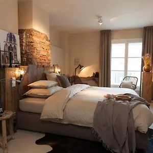 **** Hotel Mother Goose Nederland